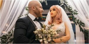 Photos : Kazakhstani Bodybuilder Weds His Sex Doll In Grand Style
