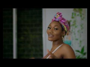Wendy Shay – Kiss Me On The Phone ft. Bisa Kdei (Official Video)