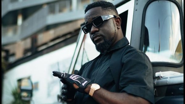 DOWNLOAD: Sarkodie - Confam (Official Video) | MP3